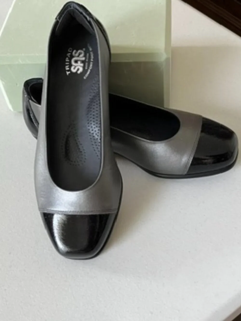 Women's SAS Gray/Black Flats  9 Wide